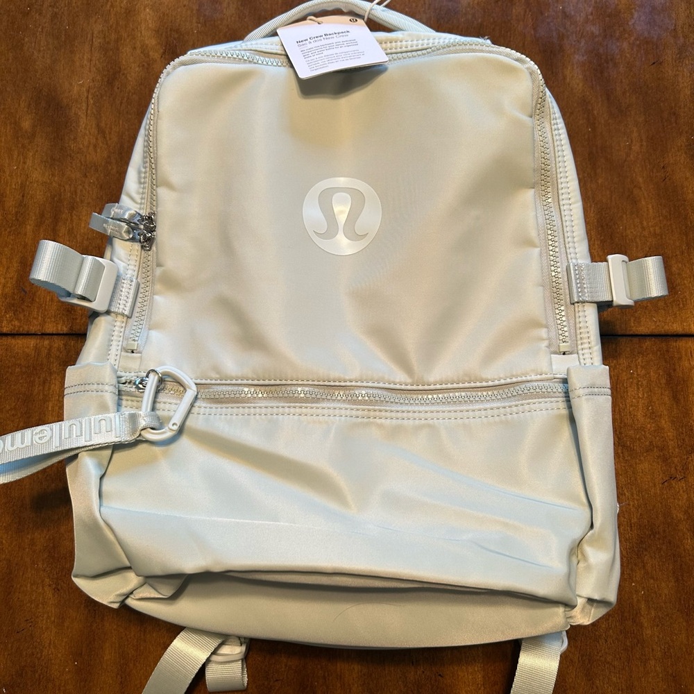 Lululemon New Crew Backpack 22L 💧 Light Mist White Opal NWT
